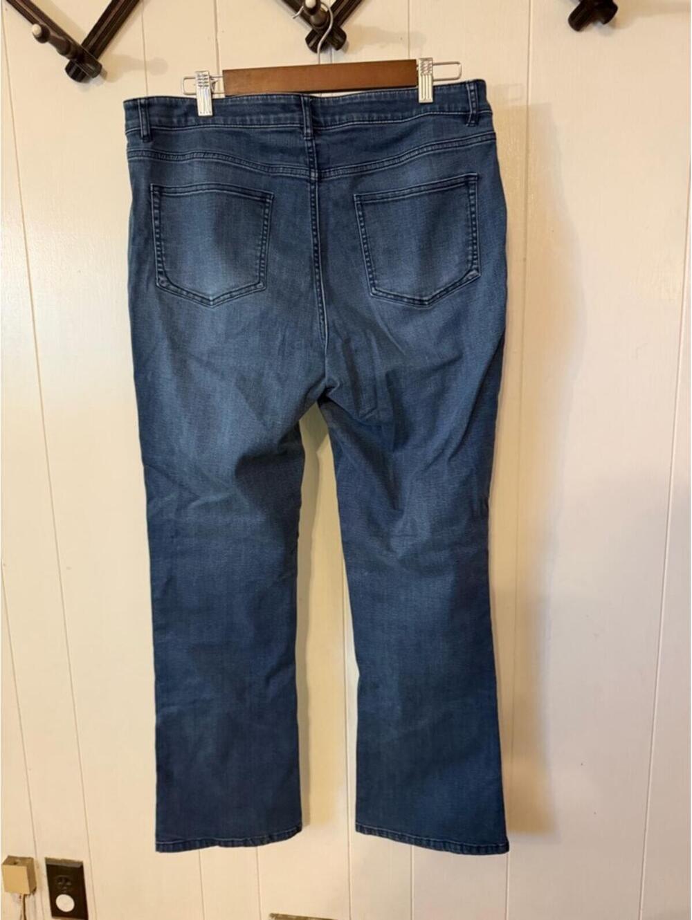 J. Jill Women's Mid-Dark Blue Stretch Bootcut Jeans - Picture 5 of 7